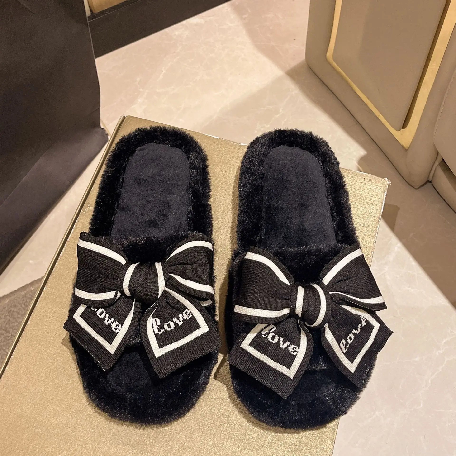 Bow Love Fluffy Slippers